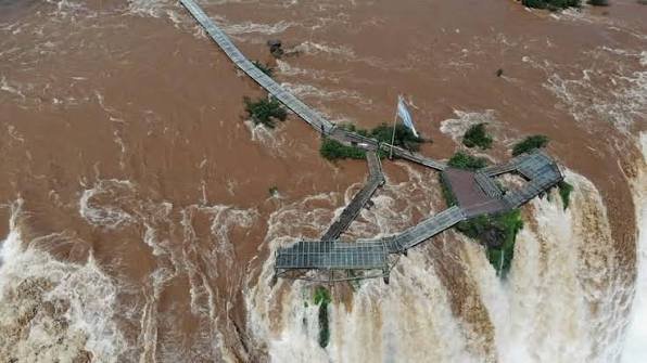 El Niño obliga a cerrar la Garganta del Diablo: desarman las pasarelas por al menos 40 días